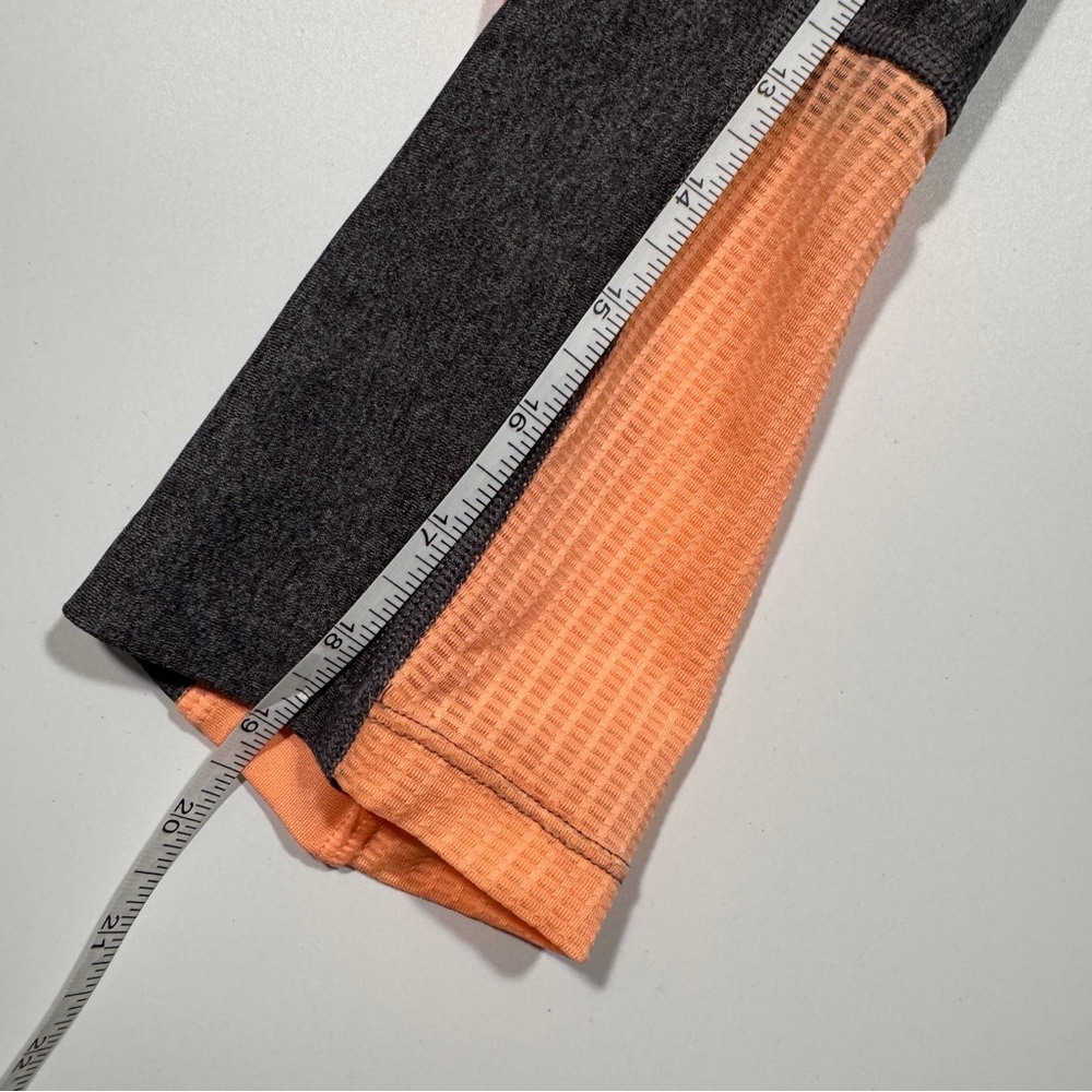 Under Armour Women's Charcoal‎ and Orange Leggings Size Small - Picture 3 of 15